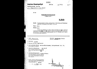 Gestapo order for the seizure of Gottfried Fuchs’ assets, March 1942. 