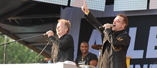 Herbert Grönemeyer live mit Bono von U2 beim "Deine Stimme Gegen Armut P8 concert", 2007