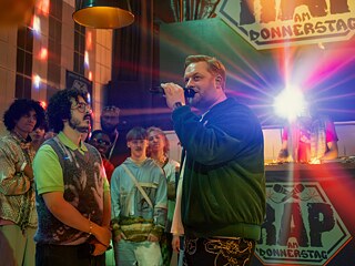 Anton 'Fatoni' Schneider; Still frame from the Netflix Germany original series Kacken an der Havel (Crap Happens)