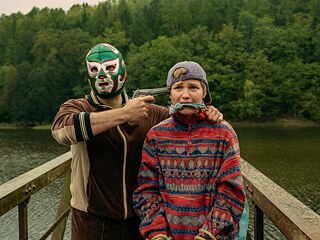 Sky Arndt; Still frame from the Netflix Germany original series Kacken an der Havel (Crap Happens)
