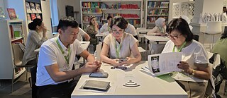 Bibliothekare in der Bibliothek in Taschkent