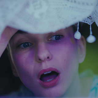 Filmstill: Red Stars Upon the Field