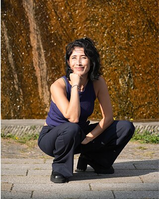  Emine Demir