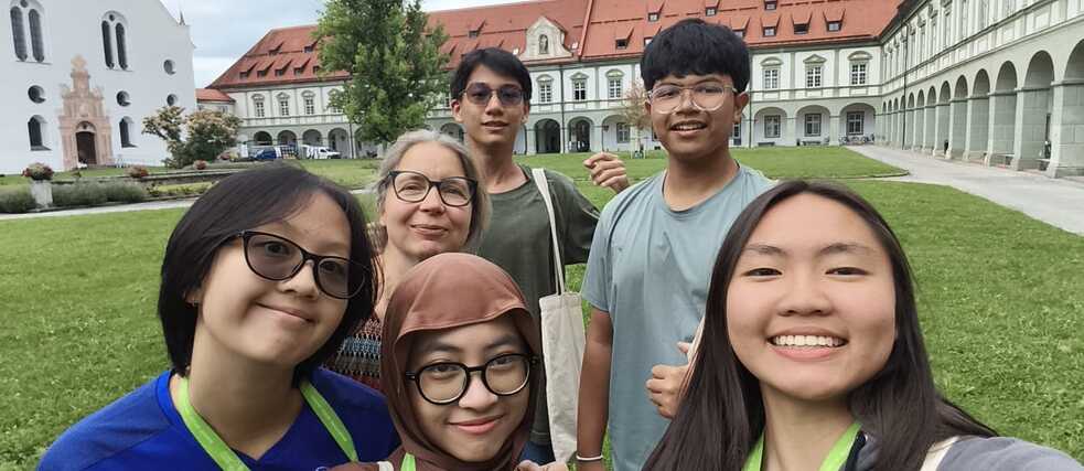 Foto mit der Deutschlehrerin