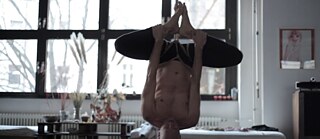 Aus: Violently Happy