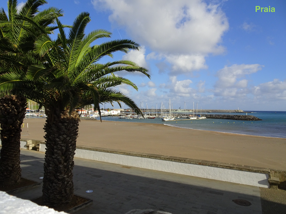 Hafen von Praia