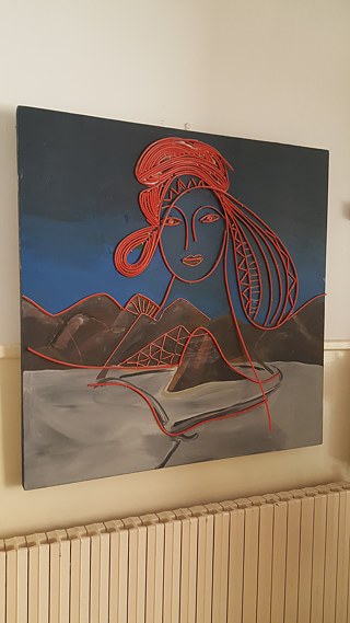 Kunstwerke auf dem Schulflur