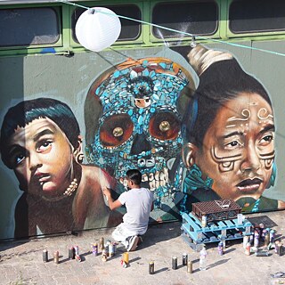 Tomer Linaje - Mayas en Berlin