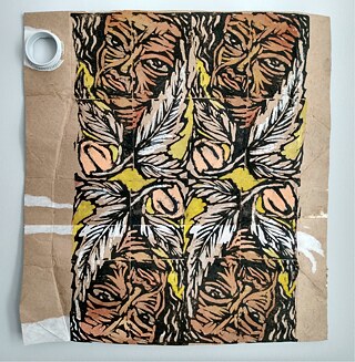 Sem título, 28 x 27 cm, impressão em relevo e aquarela sobre embalagem, 2020