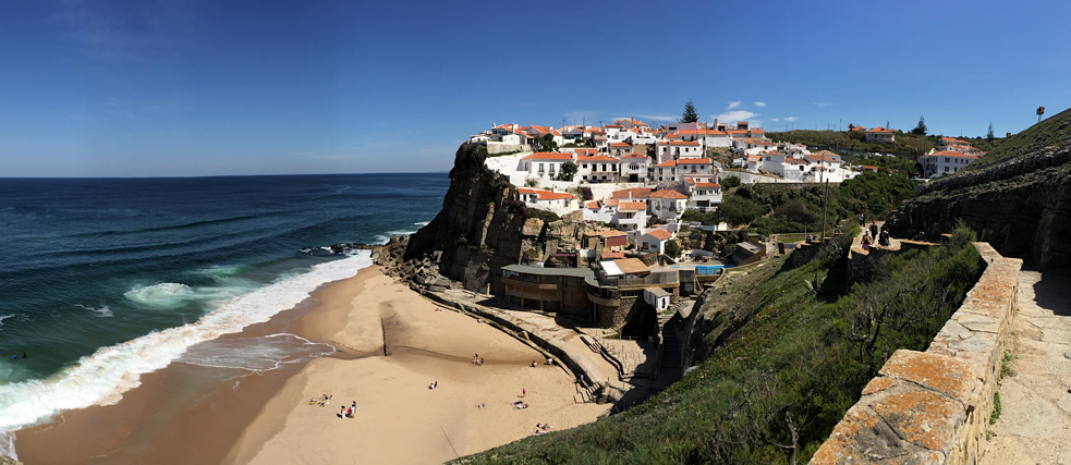 Blick über Azenhas do Mar