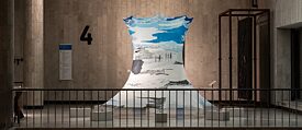 Инсталляция «Днем раньше» Михаила Толмачёва на Московской выставке «Город завтрашнего дня» в Новой Третьяковской галерее
