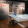 Restitution – Ein Ausstellungsraum der Dauerausstellung „Wo ist Afrika“ im Linden-Museum Stuttgart. Bei einer Pressekonferenz im Februar 2020 stellte das Linden-Museum Perspektiven und Ideen für ein ethnologisches Museum der Zukunft vor. 