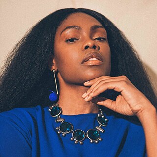 Xenia França teaser