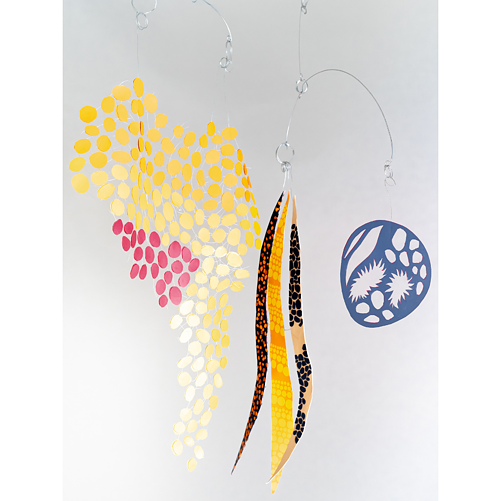 Floating Yayoi - Panicha Yanpiset