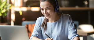 Online unterrichten? Bitte gern! &copy; @ Colourbox Online unterrichten? Bitte gern!